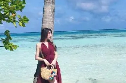 1天4瓜！离婚、全网被封禁、被逼发身体私密照、韩红最让人意外